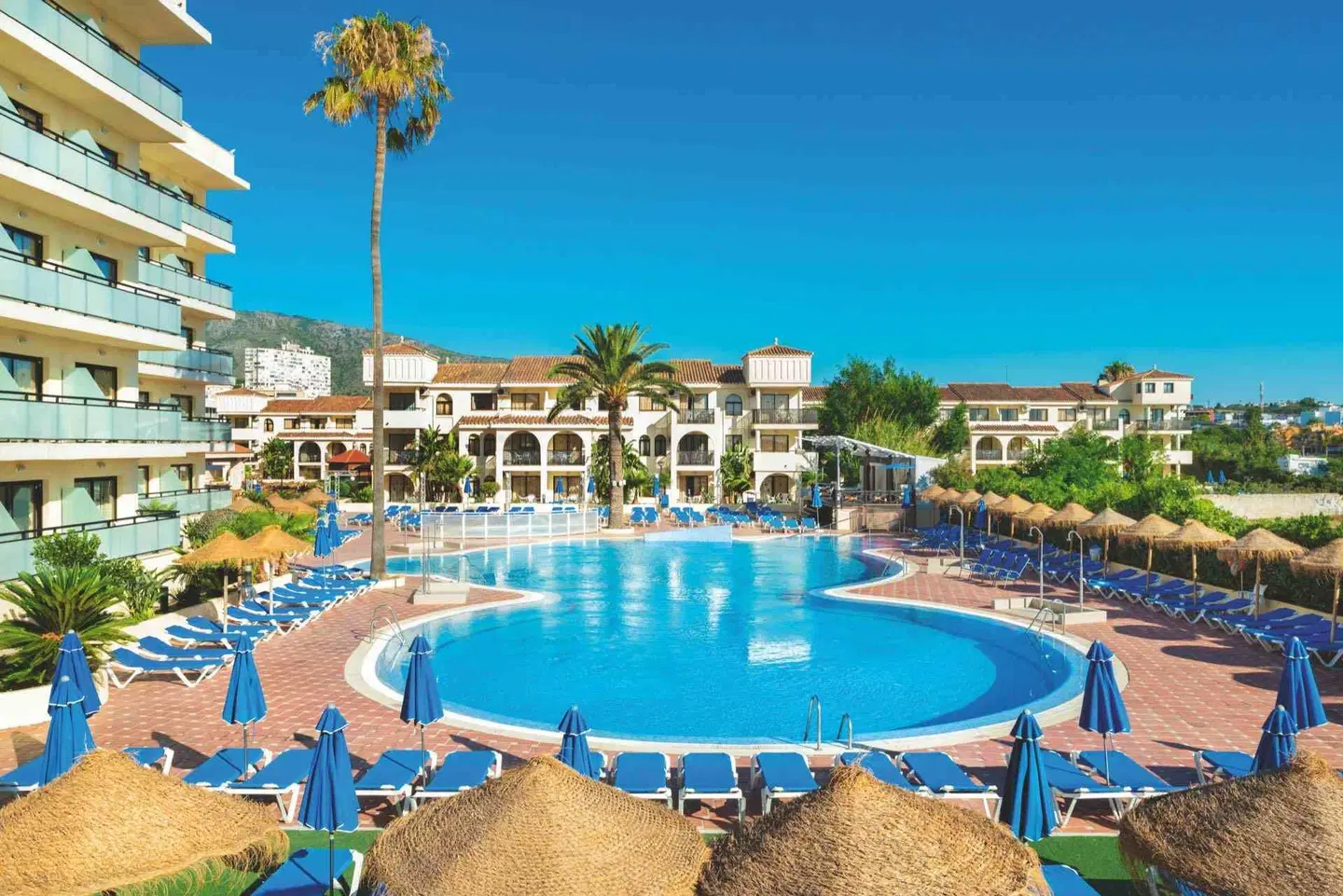 Puente Real OUTDOOR_POOL