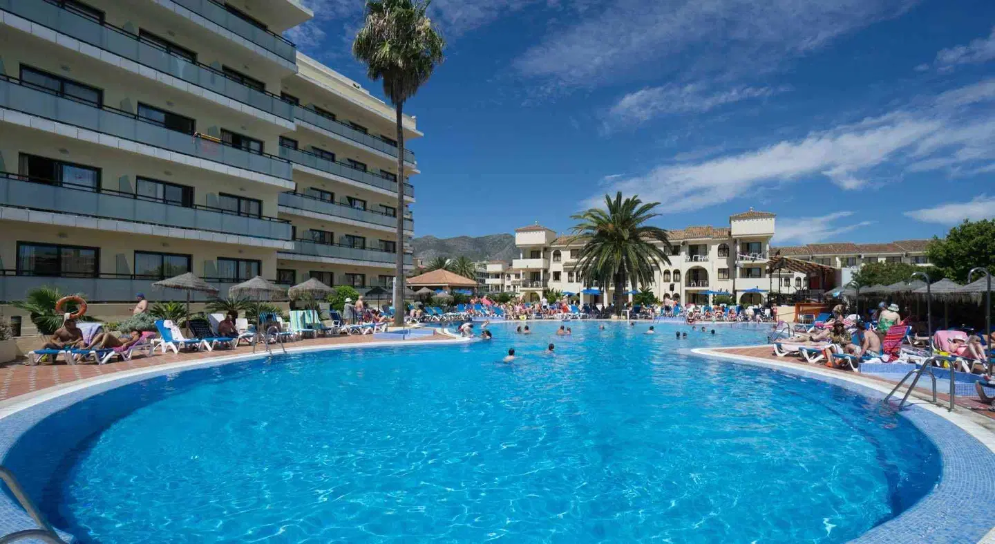 Puente Real OUTDOOR_POOL