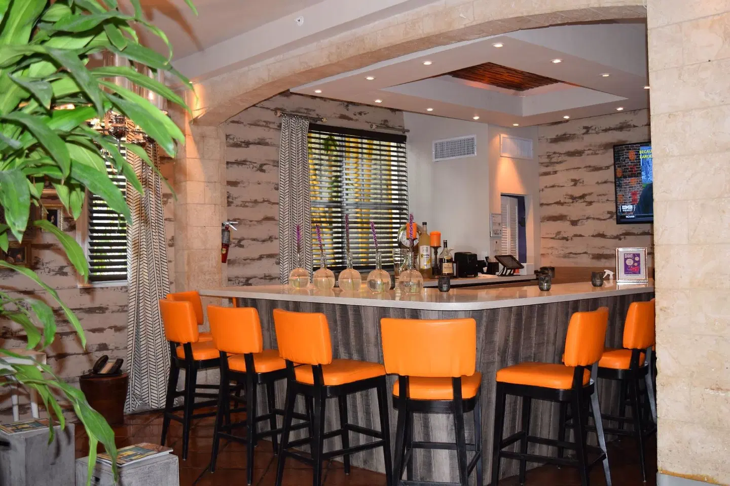 Shelley Hotel Bar