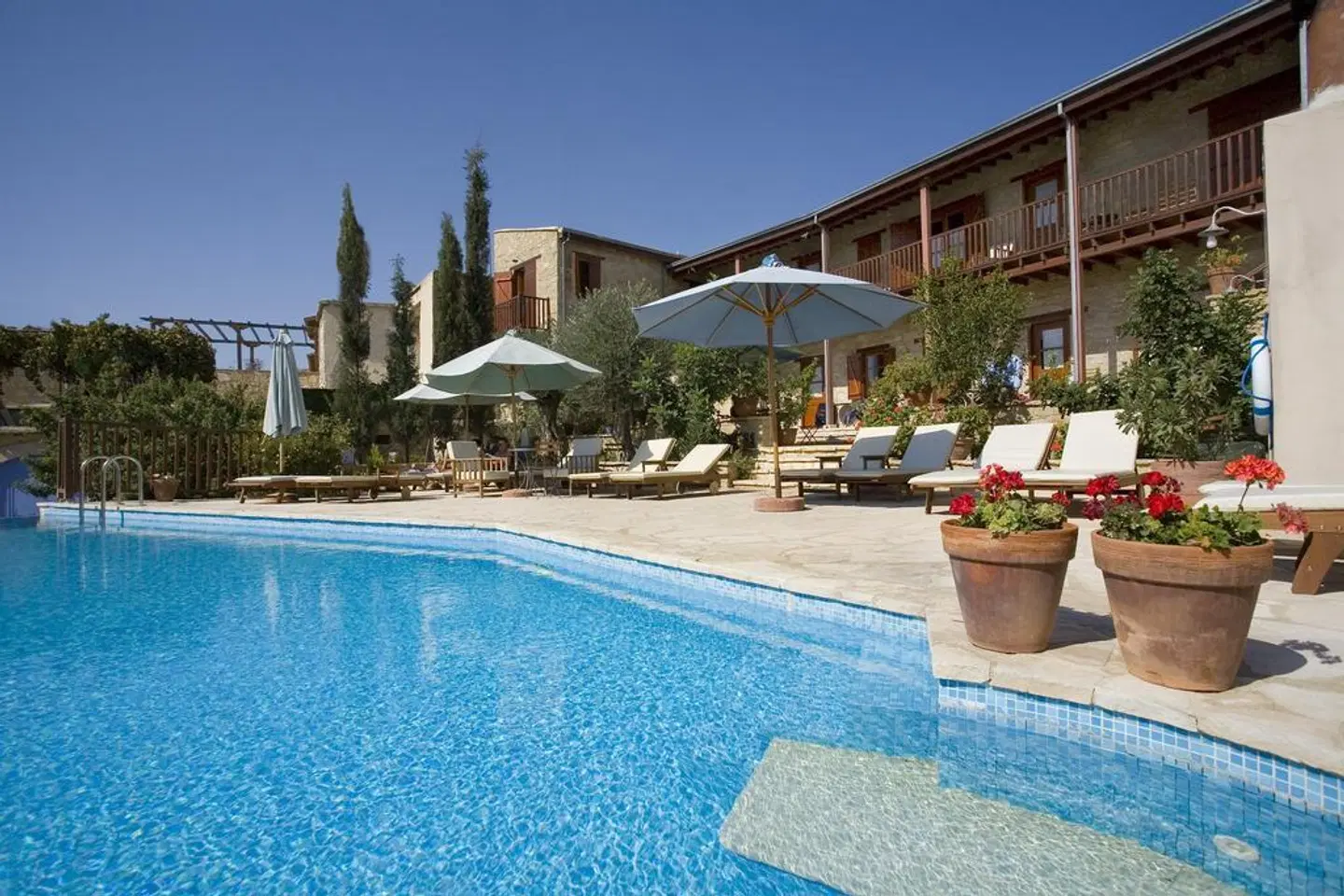 Eveleos Country House OUTDOOR_POOL