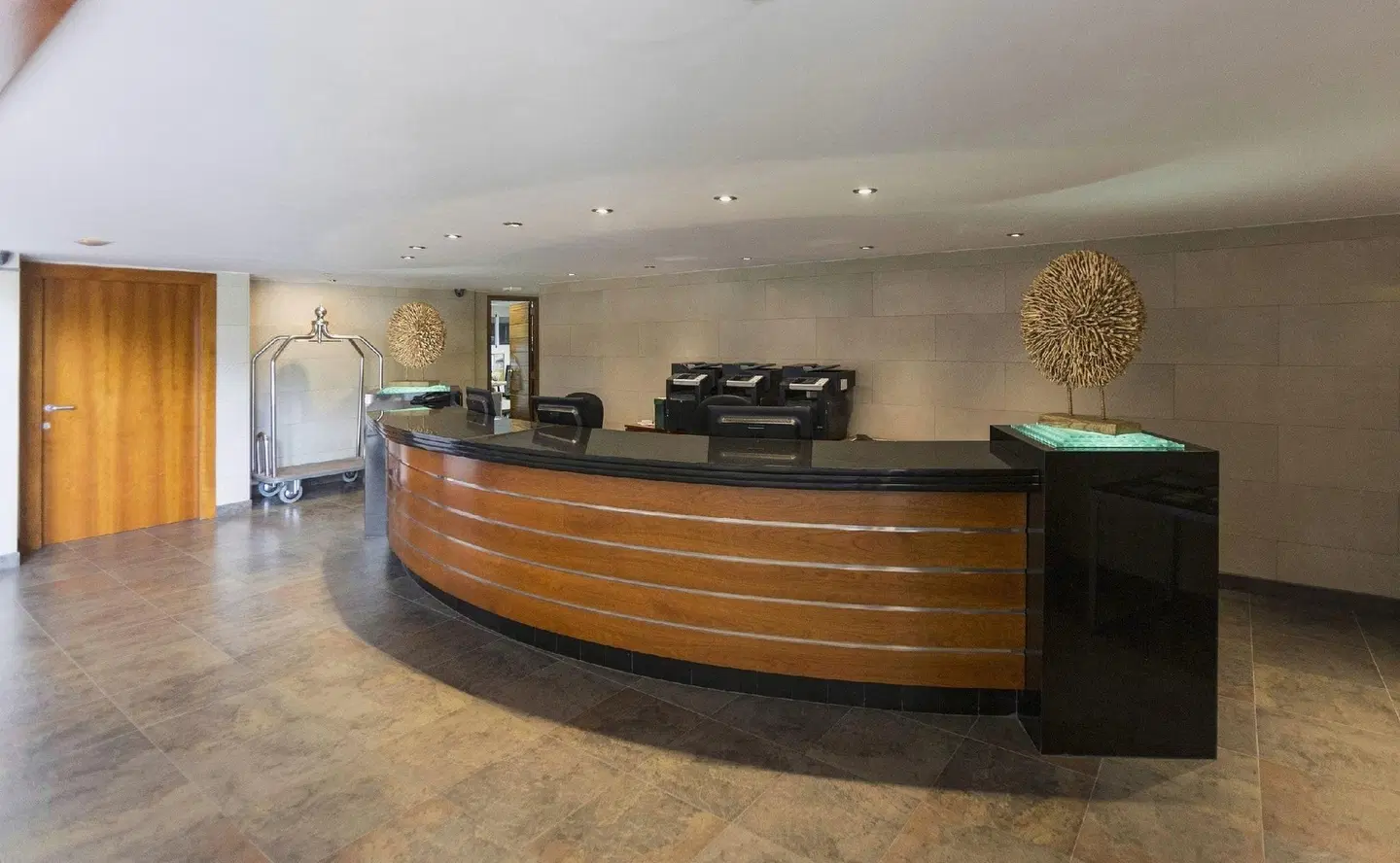 Intur Orange LOUNGE_LOBBY