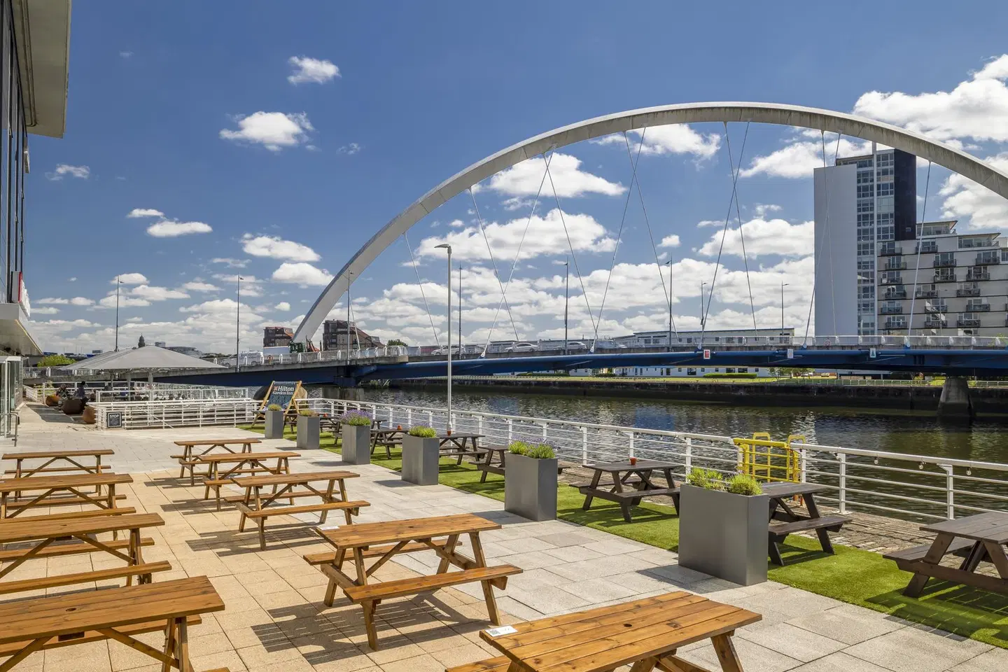 Hilton Garden Inn Glasgow City Centre Terrasse