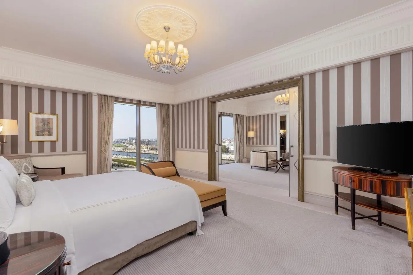 Al Habtoor Palace - Preferred Hotels & Resorts ROOM_EXAMPLE