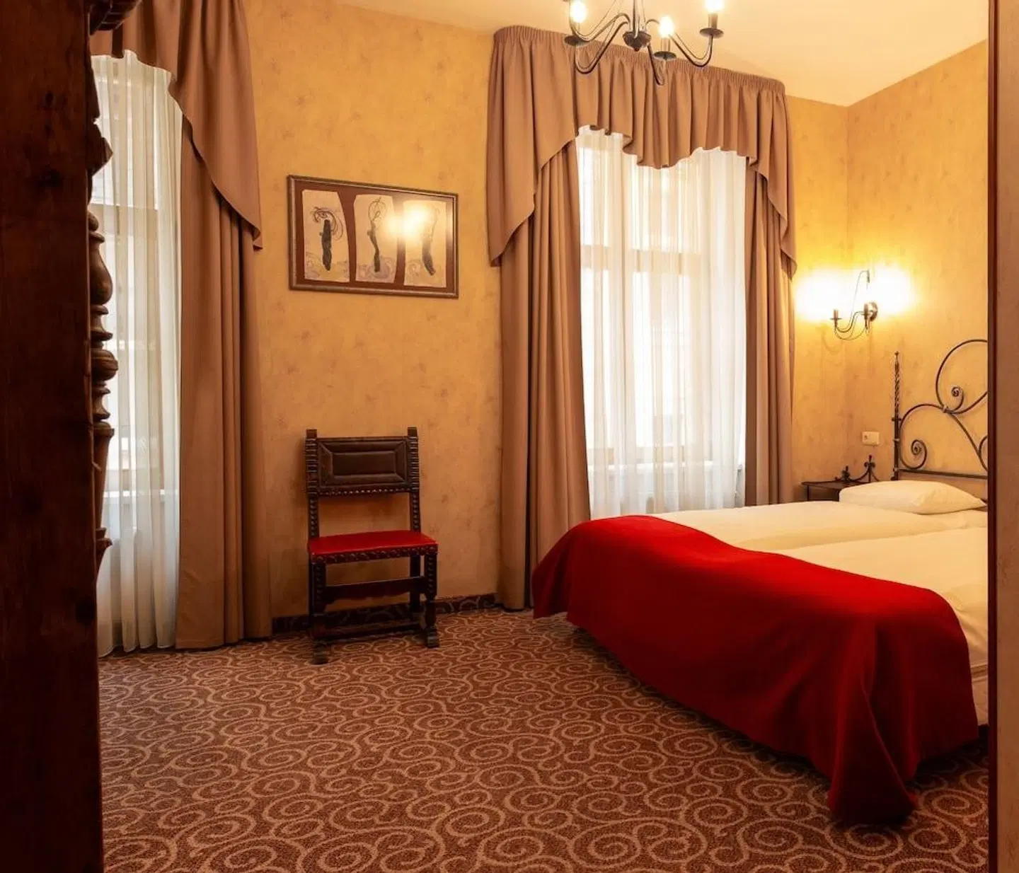 Justus ROOM_EXAMPLE