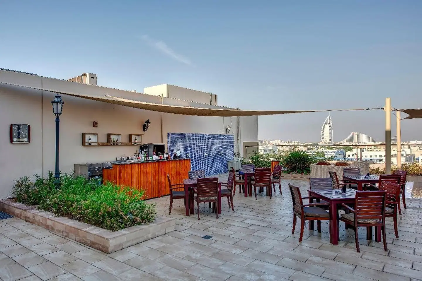 Metropolitan Hotel Dubai Restaurant