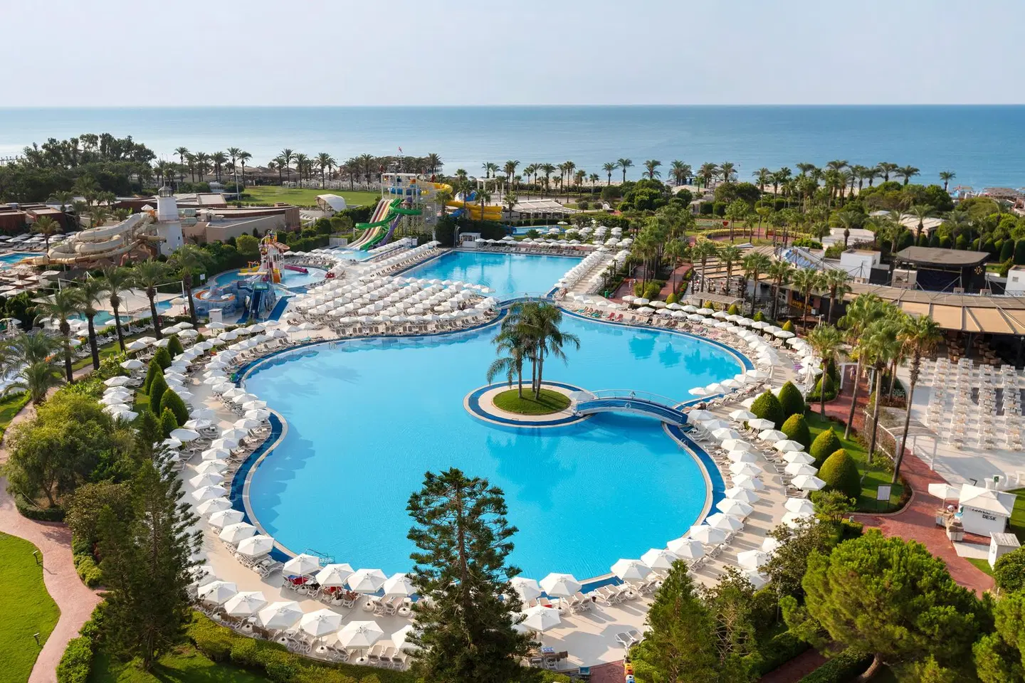 Miracle Resort OUTDOOR_POOL
