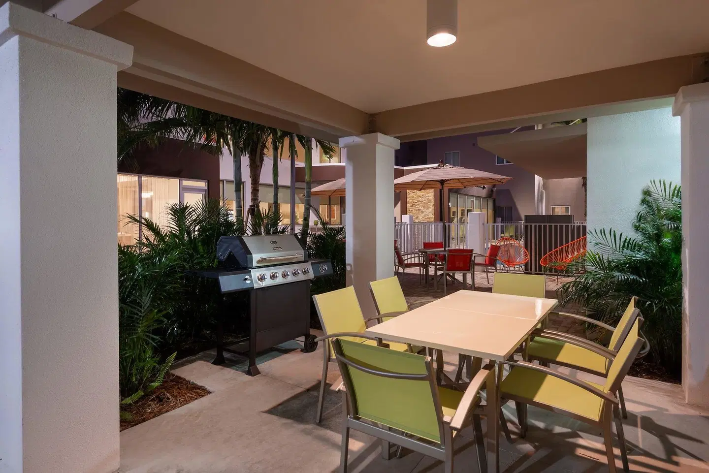 Staybridge Suites Miami International Airport by IHG LOUNGE_LOBBY