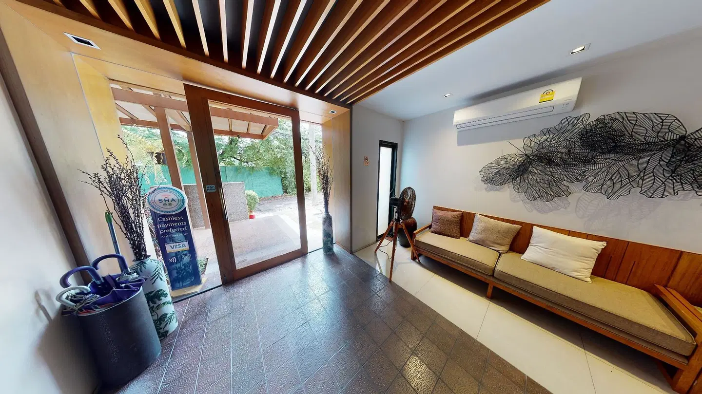 Lanna Thaphae Hotel Hallenbad