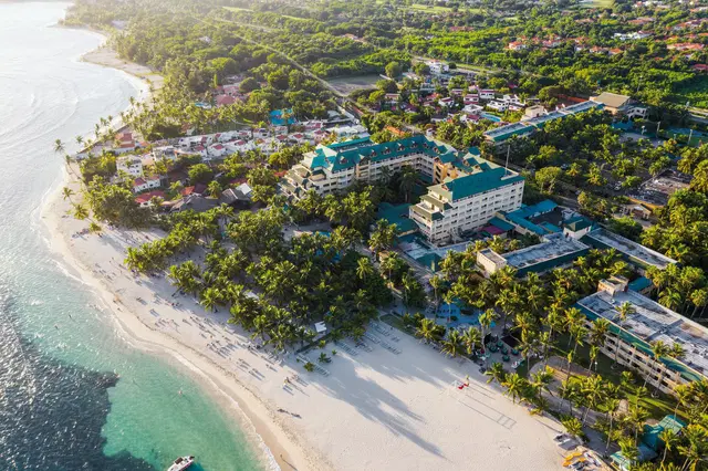 Coral Costa Caribe Beach Resort EXTERIOR
