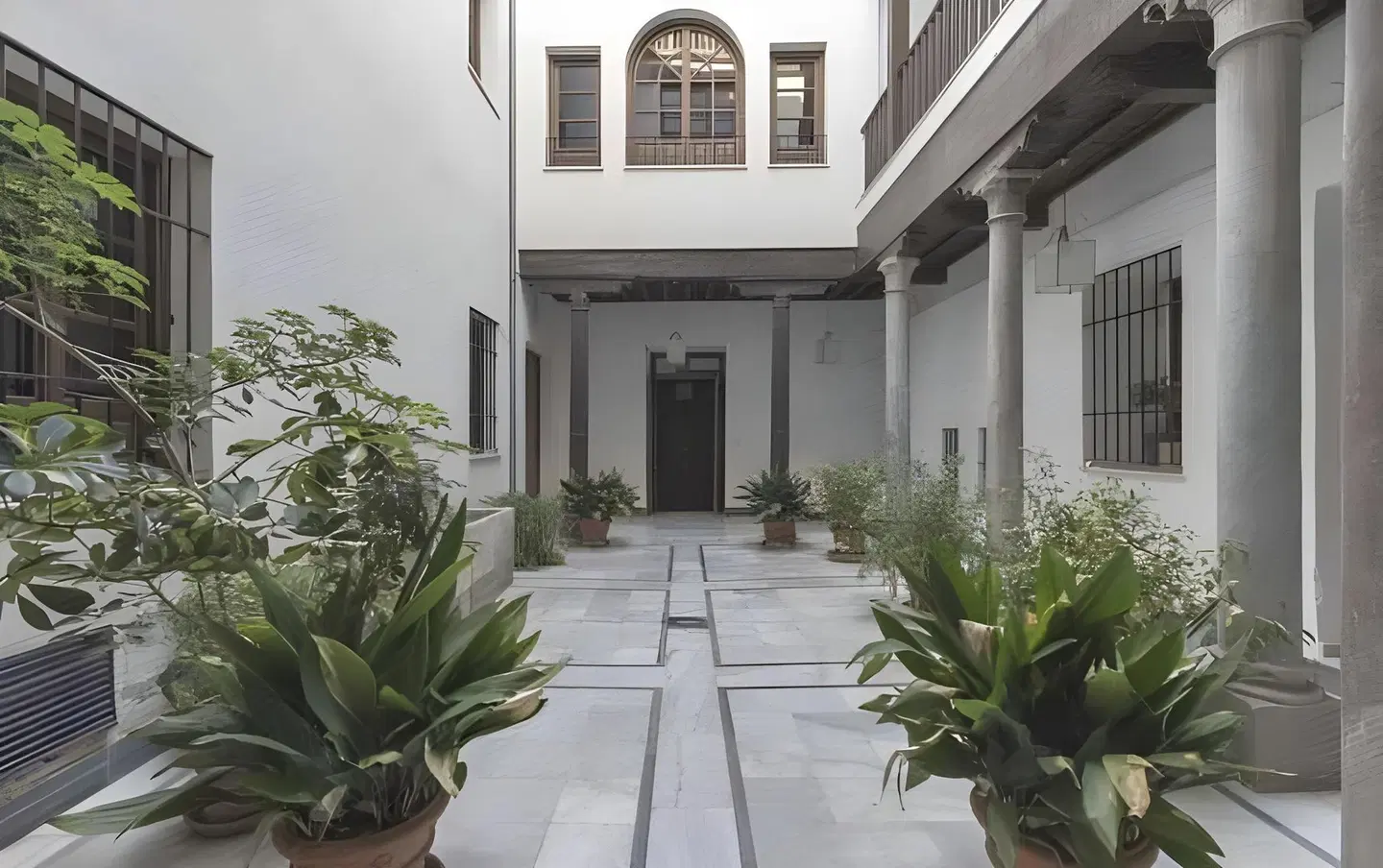Shine Albayzín EXTERIOR