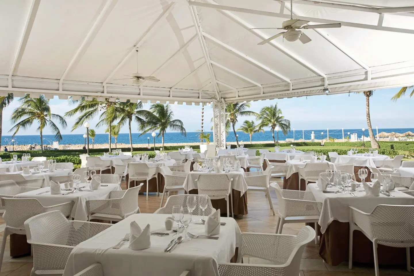 Bahia Principe Escape Runaway Bay RESTAURANT