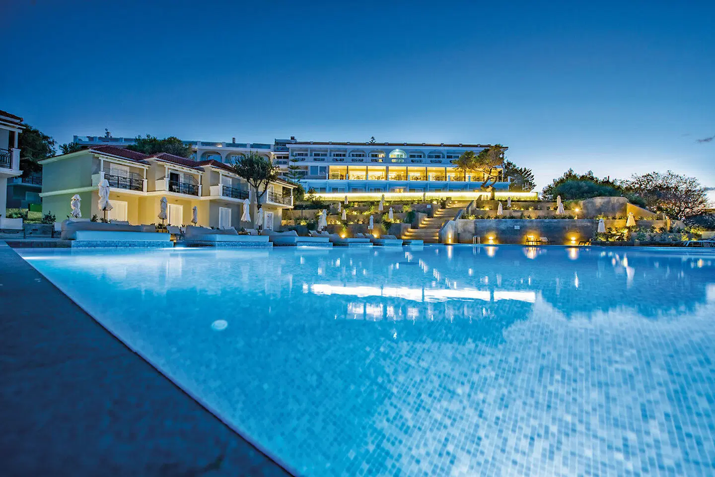 Alexandra Beach Resort & Spa OUTDOOR_POOL