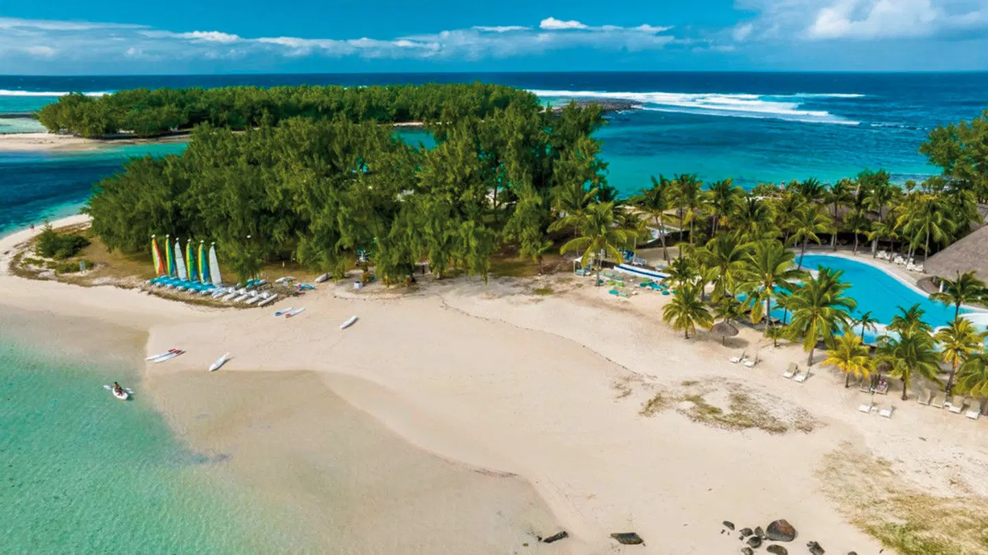 Shandrani Beachcomber Resort & Spa BEACH