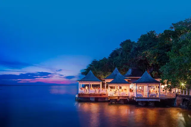 Couples Tower Isle EXTERIOR