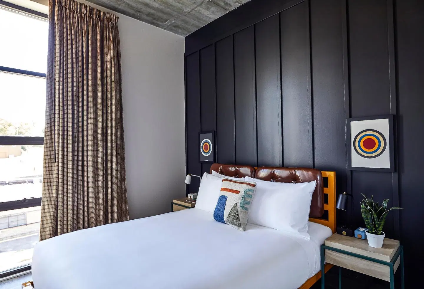 Waymore's Guest House and Casual Club ROOM_EXAMPLE