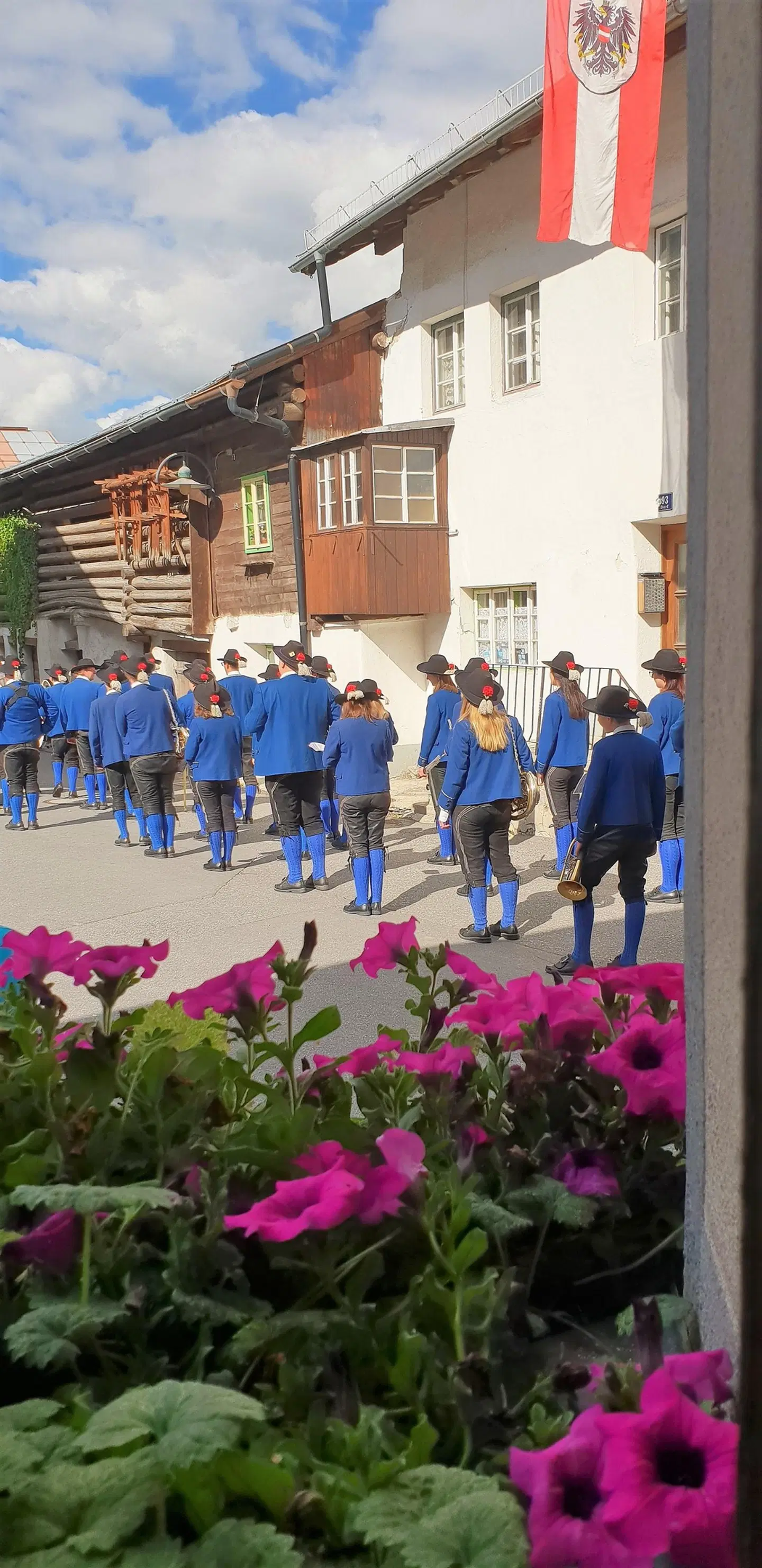 Hotel Schwarzer Adler PEOPLE