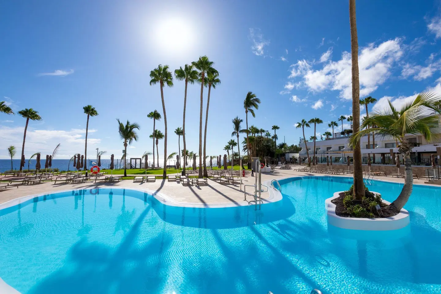 Riu Palace Calypso OUTDOOR_POOL