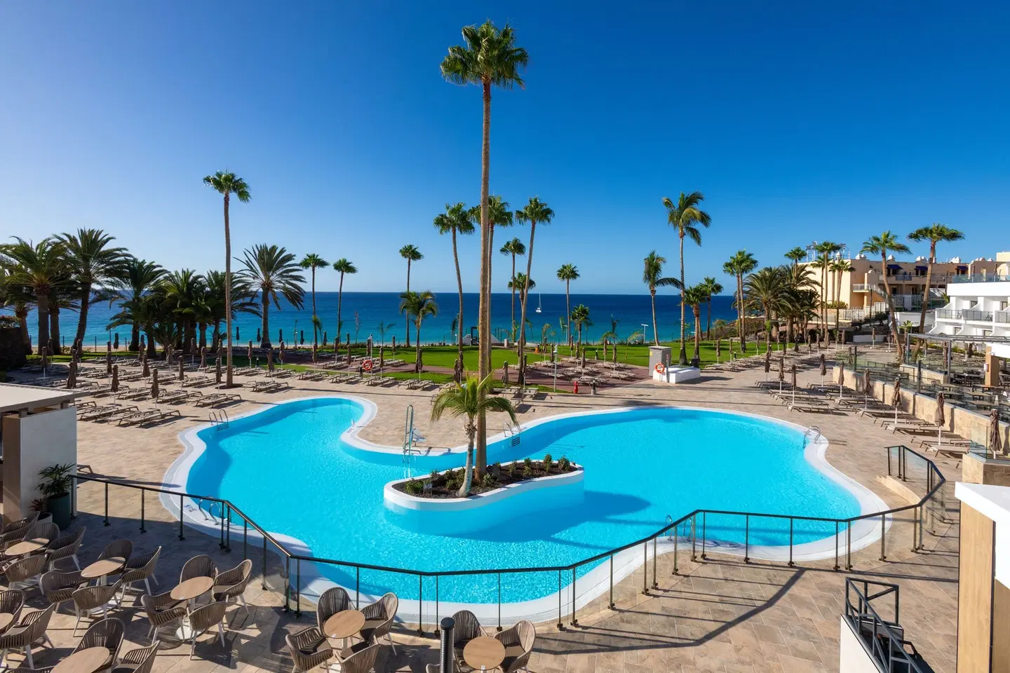 Riu Palace Calypso OUTDOOR_POOL