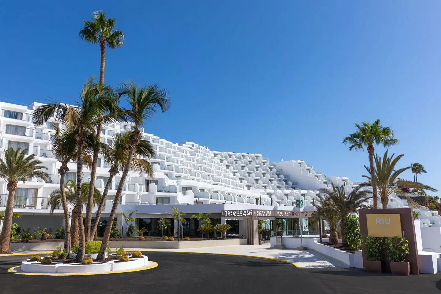 Riu Palace Calypso EXTERIOR