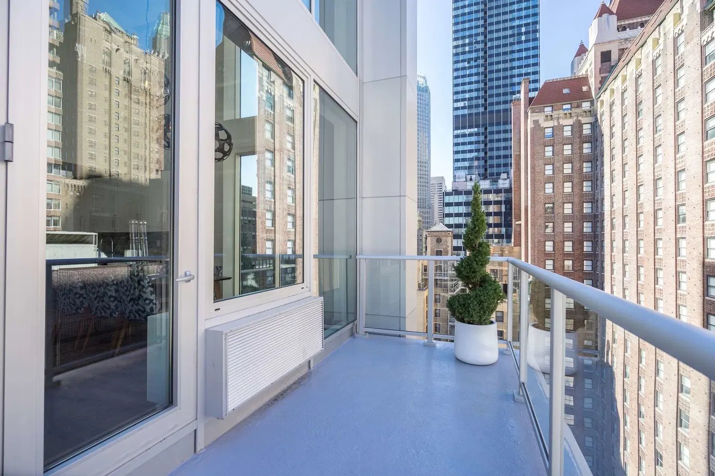 The Bernic Hotel New York City, Tapestry Collection by Hilton EXTERIOR