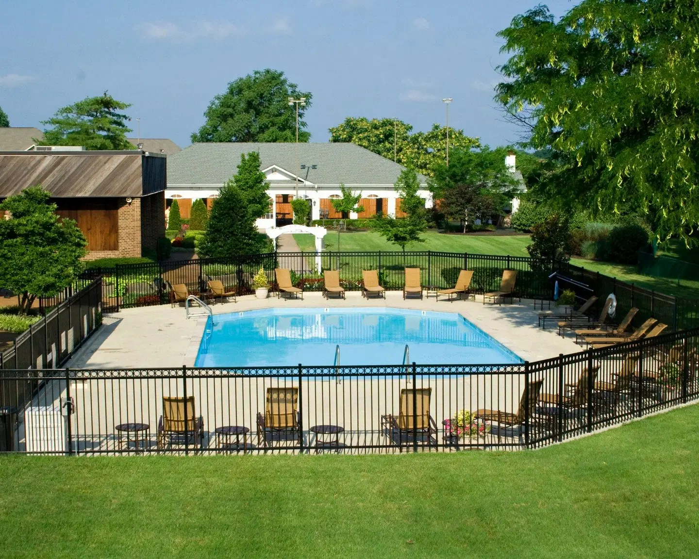 Millennium Maxwell House OUTDOOR_POOL