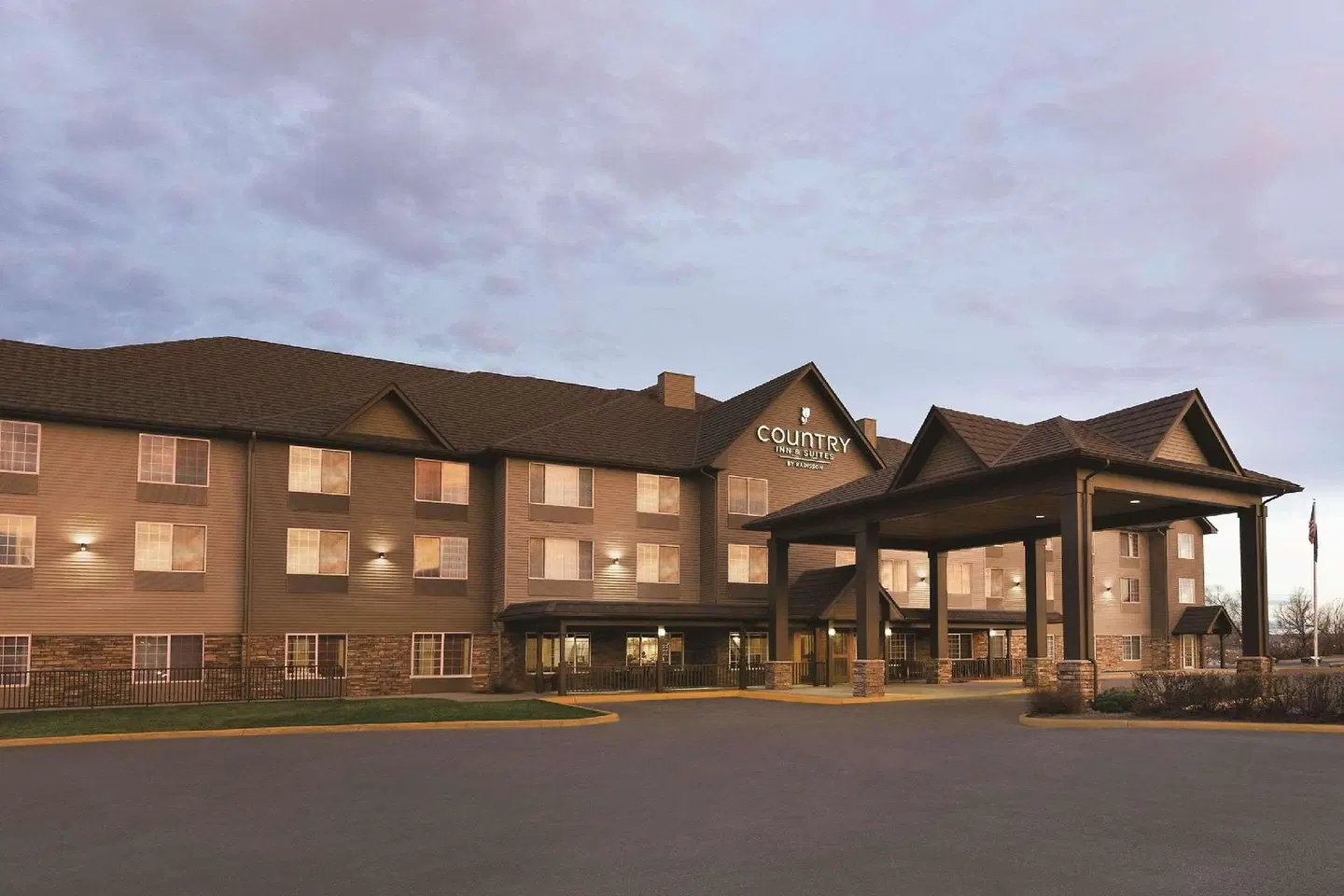 Country Inn & Suites by Radisson, Billings, MT EXTERIOR