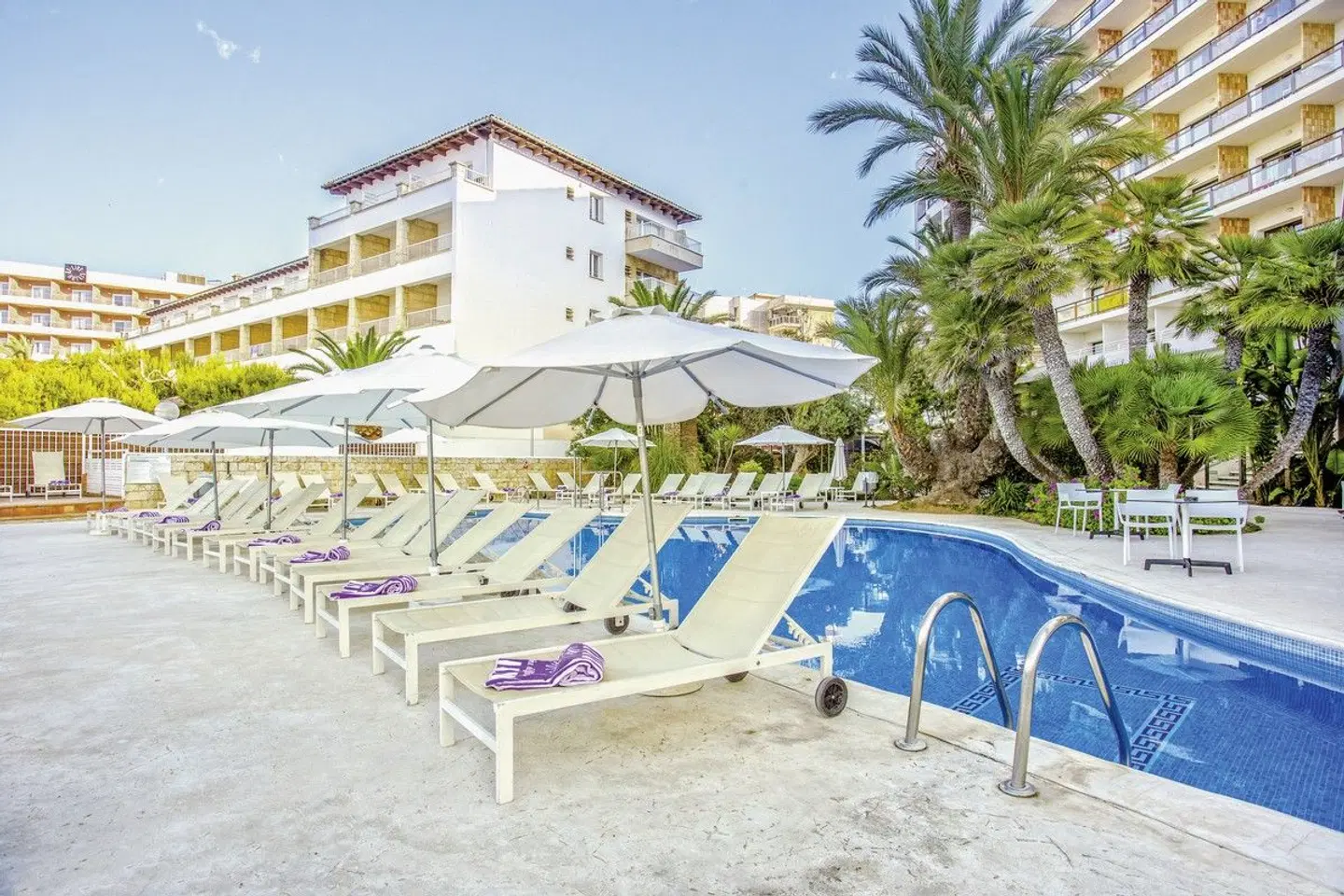 Be Live Adults Only Marivent Strand