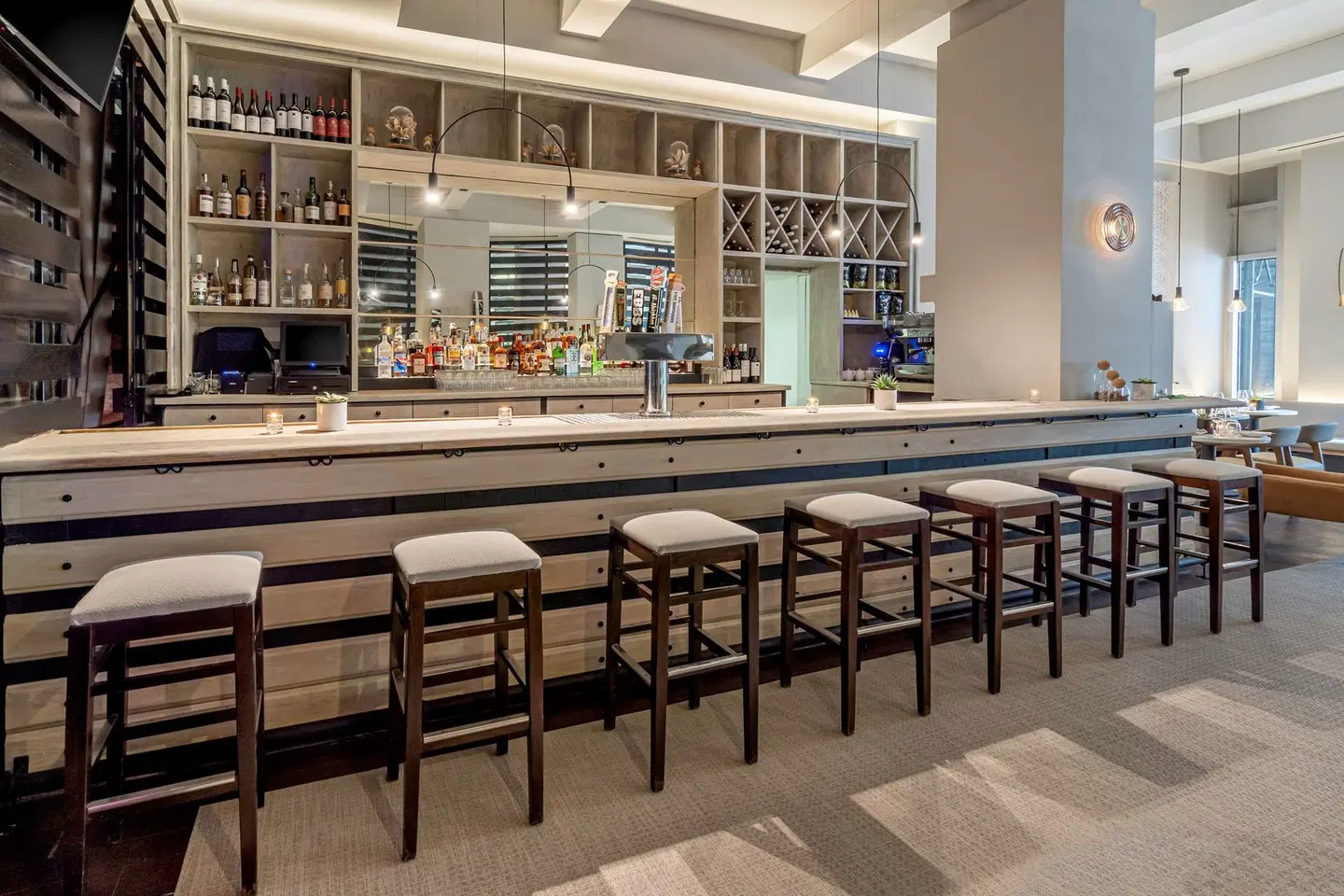 Hilton New York Fashion District Bar