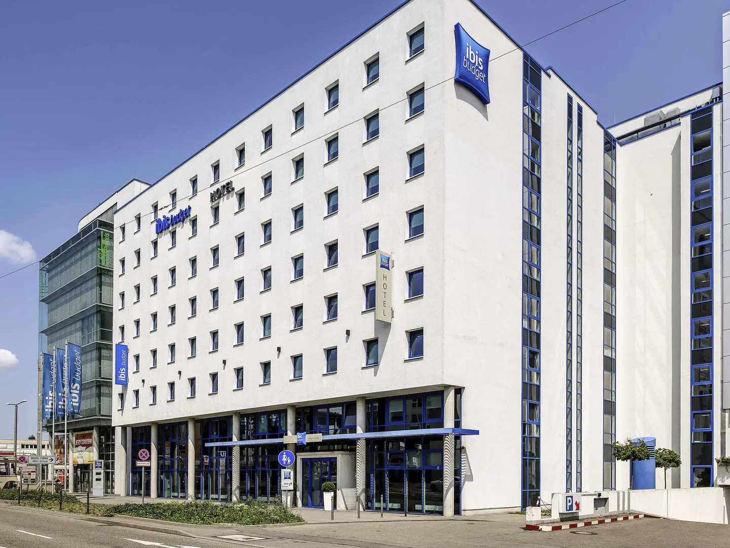 Ibis budget Stuttgart City Nord EXTERIOR