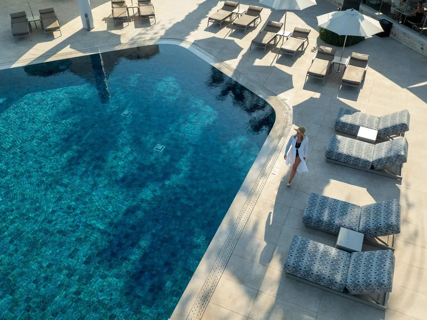 Neptune Luxury Resort OUTDOOR_POOL