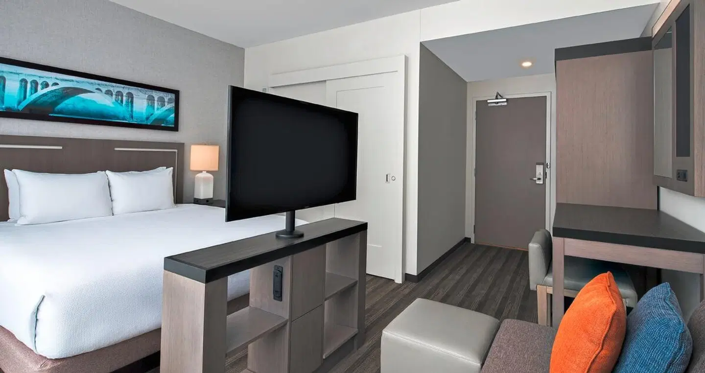 Hyatt House Washington DC / The Wharf ROOM_EXAMPLE