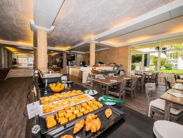 Vila Baleira Suites Restaurant