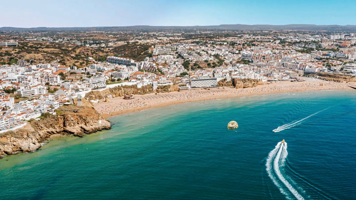 Sol e Mar Strand