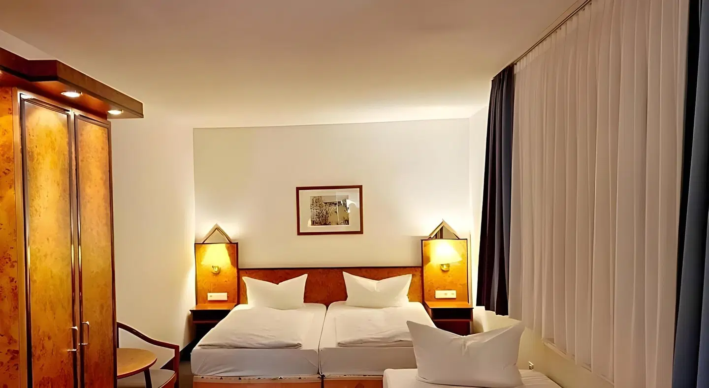 TRIP INN Hotel Minerva ROOM_EXAMPLE