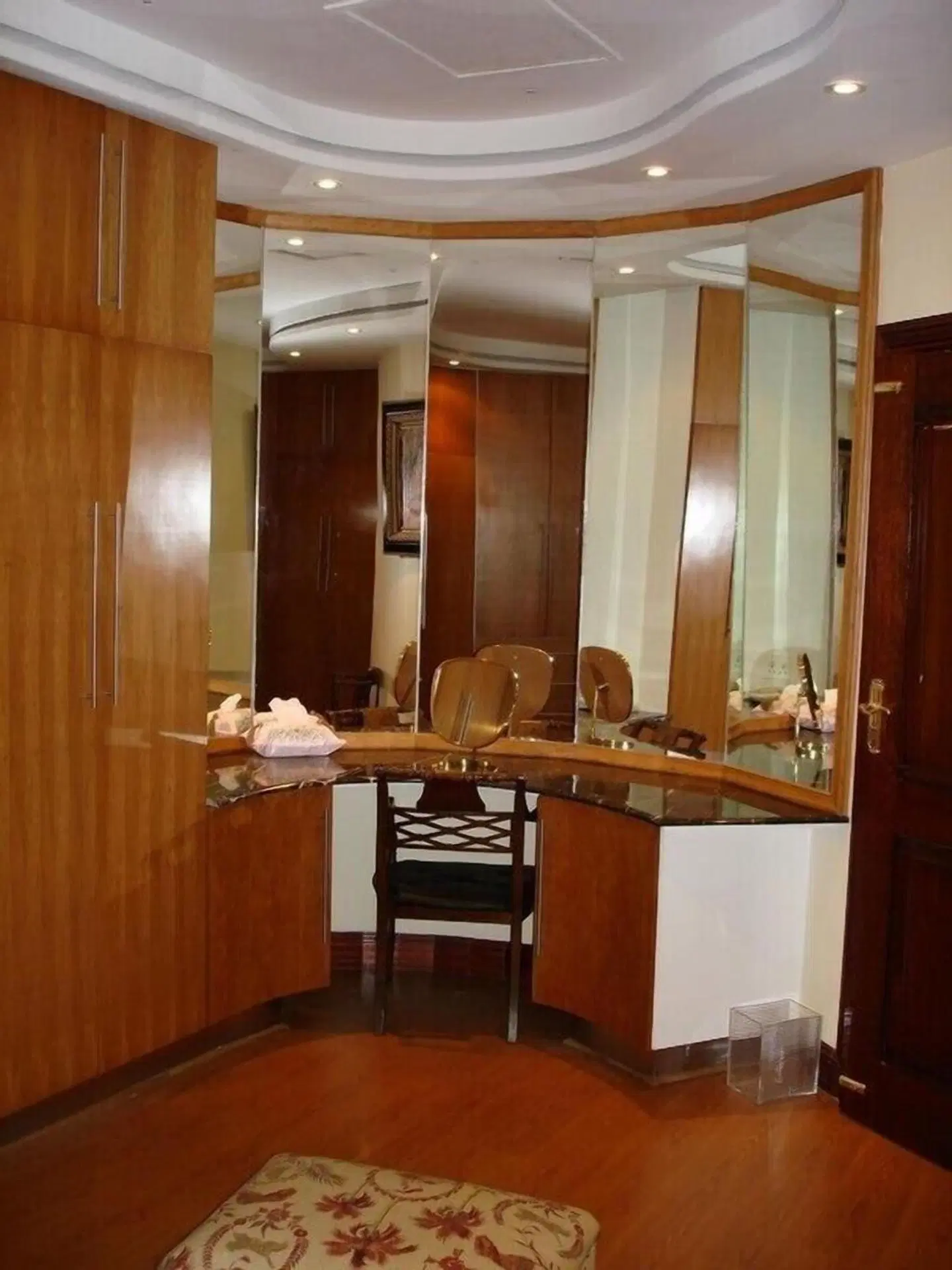 Kosmos Manor Guest House Restaurant