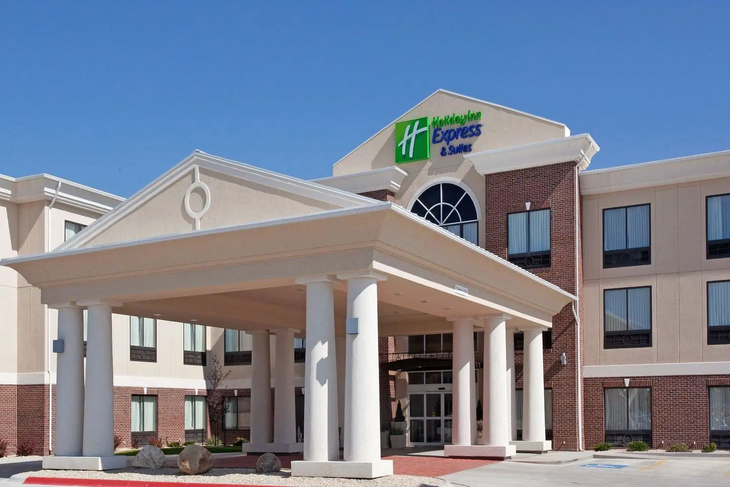 Holiday Inn Express & Suites Buffalo by IHG EXTERIOR