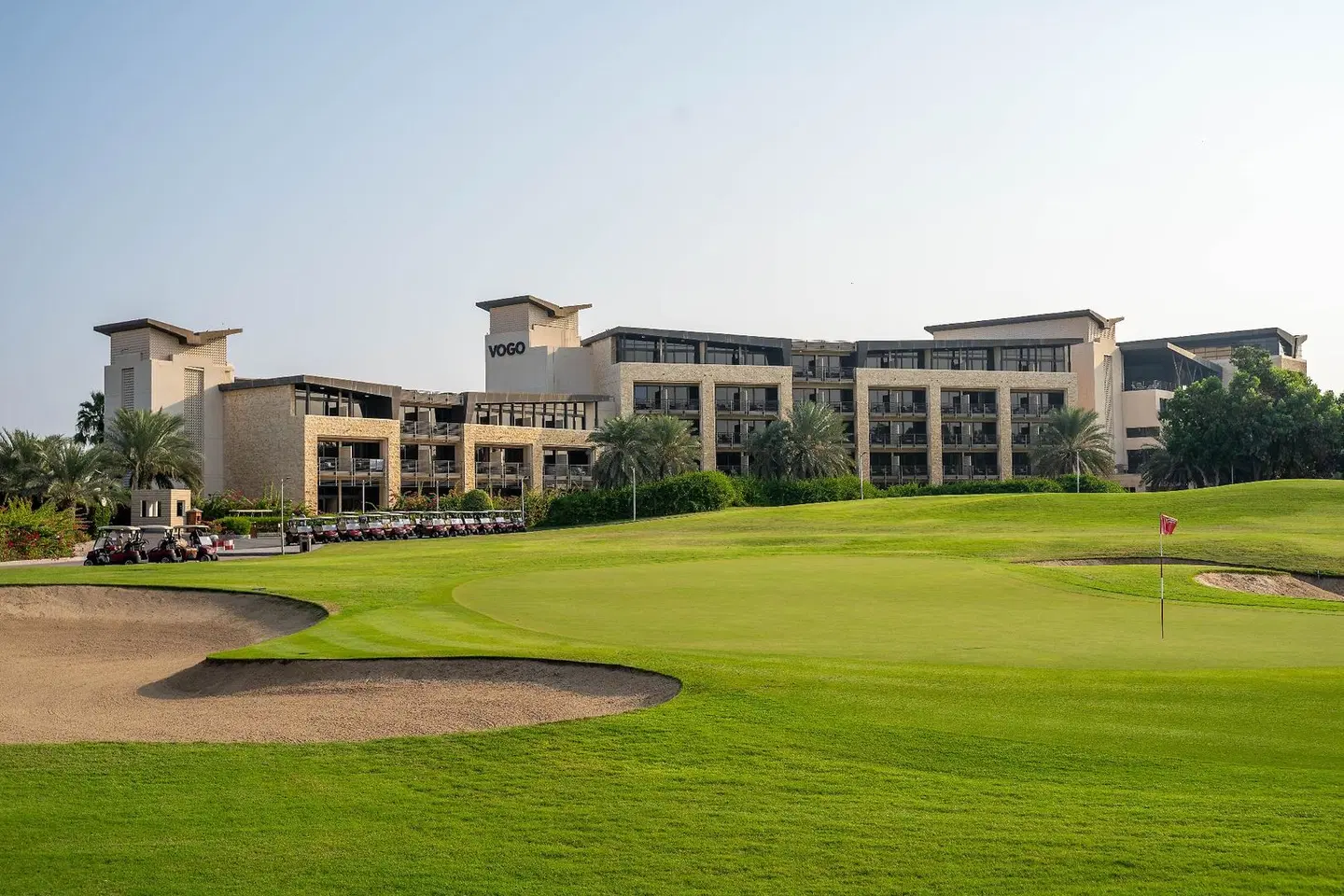 VOGO Abu Dhabi Golf Resort & Spa EXTERIOR