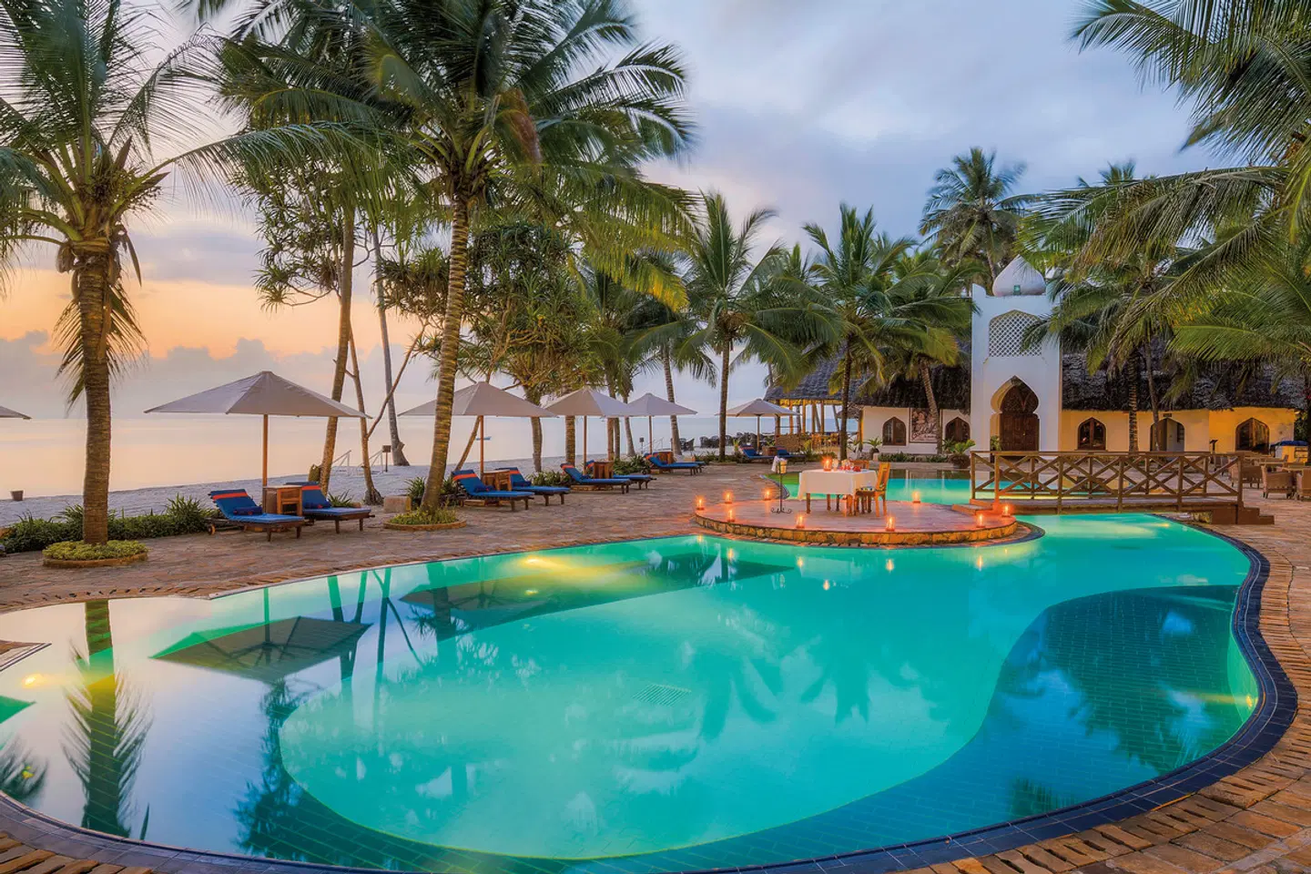 Sultan Sands Island Resort OUTDOOR_POOL