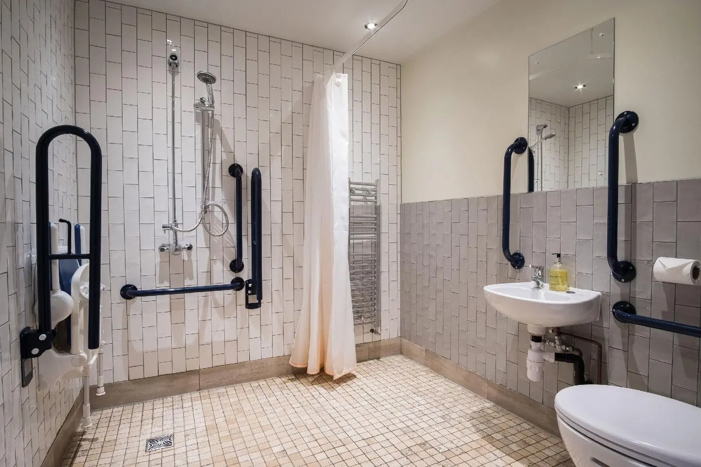 The Royal at Heysham Badezimmer