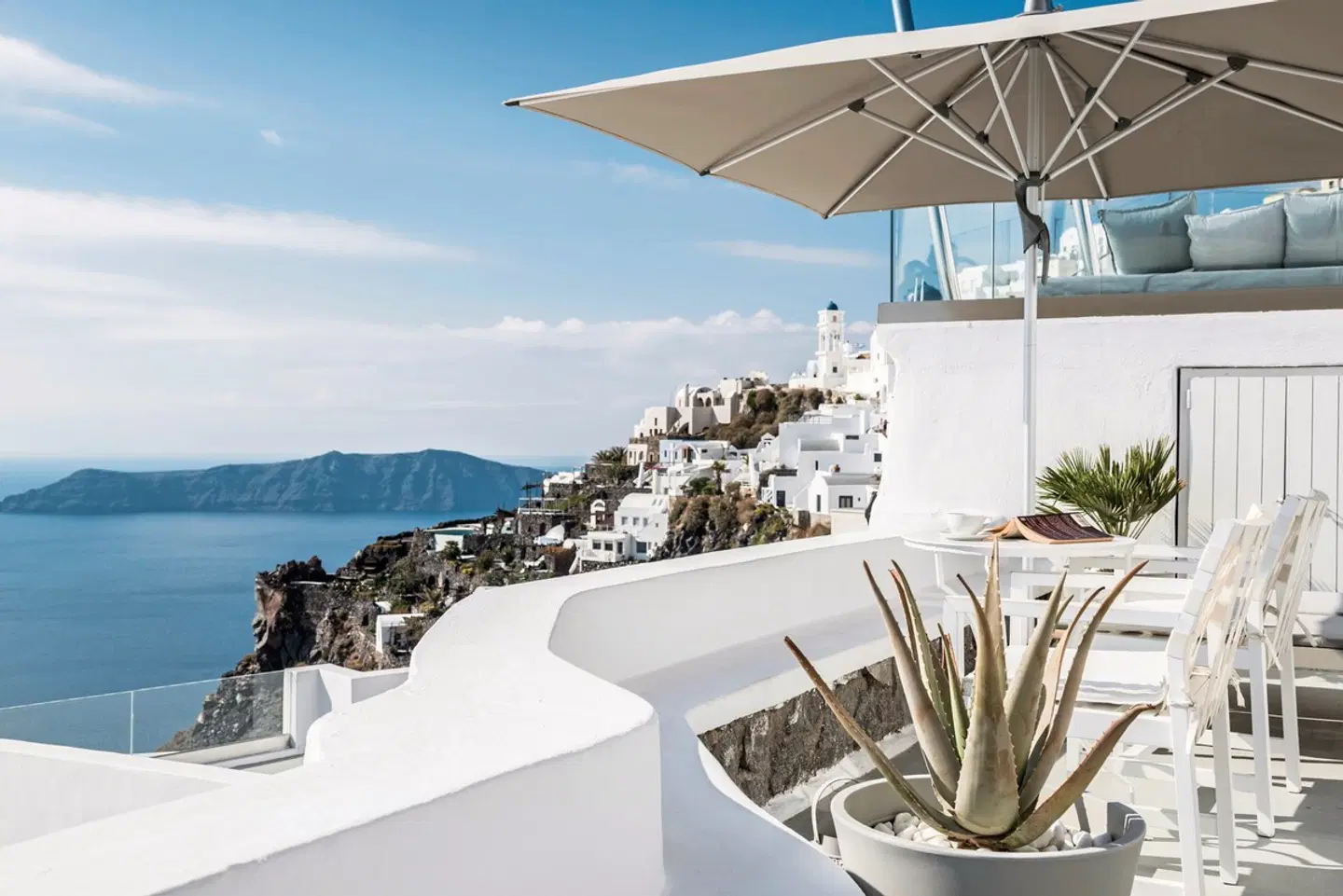 On The Rocks Santorini TERRACE