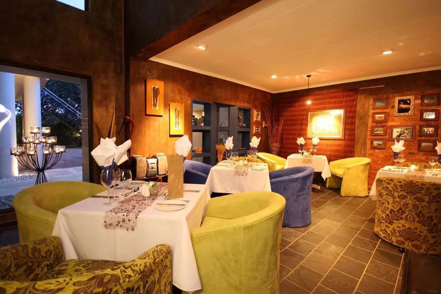 African Rock Hotel Bar