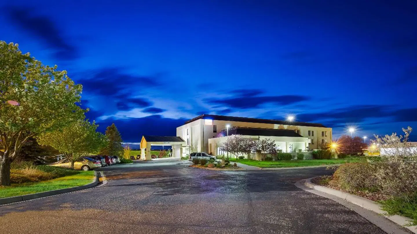 Hampton Inn Cheyenne EXTERIOR