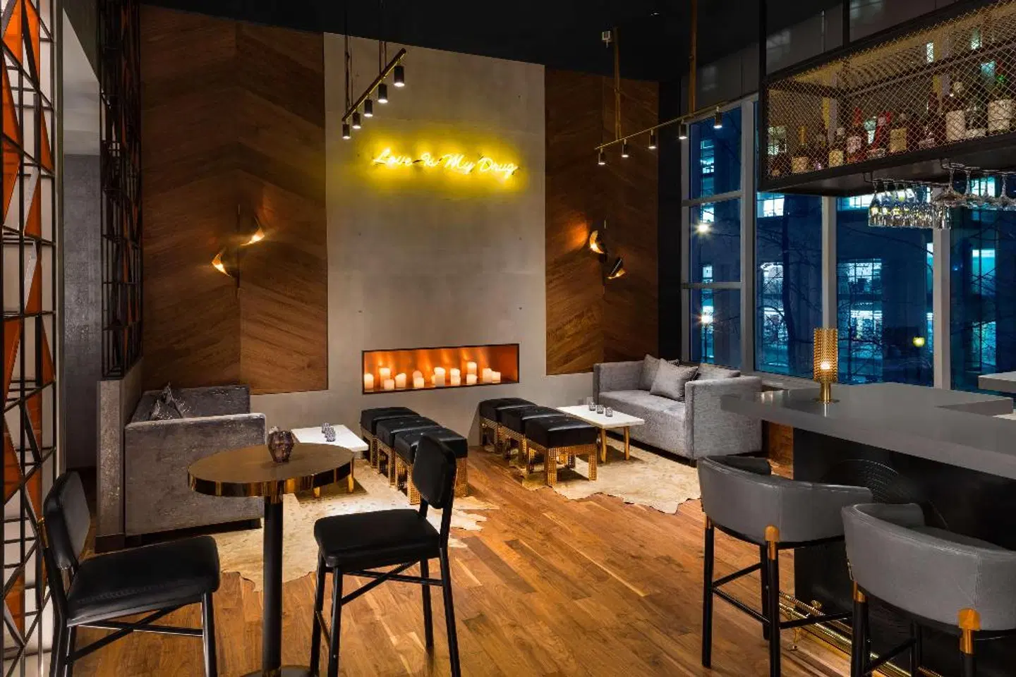 Hilton Vancouver Downtown Bar