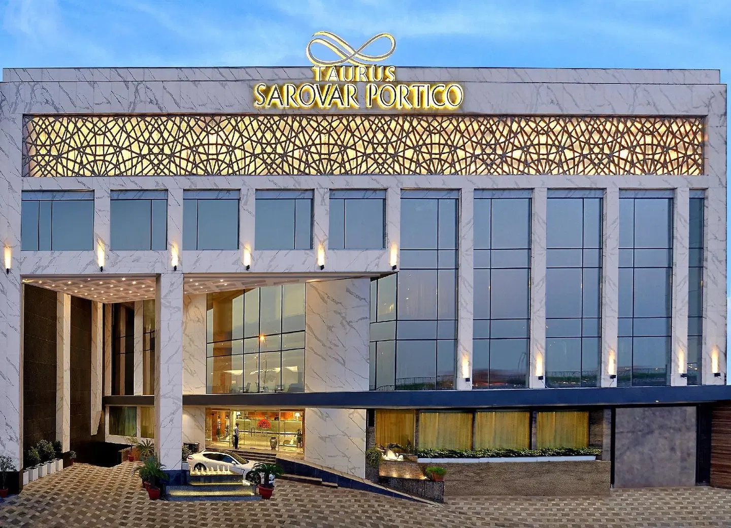Taurus Sarovar Portico EXTERIOR