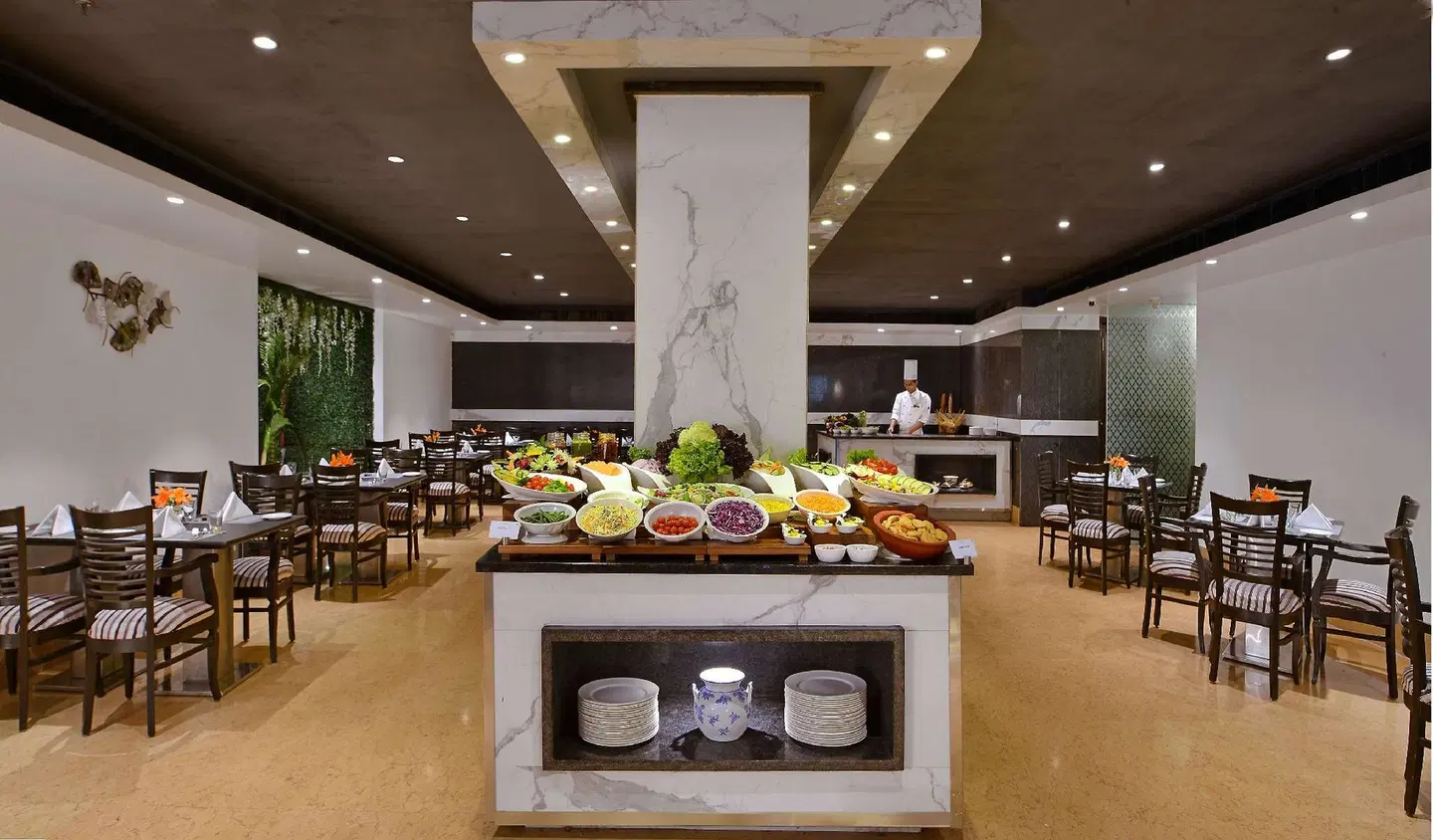 Taurus Sarovar Portico Restaurant