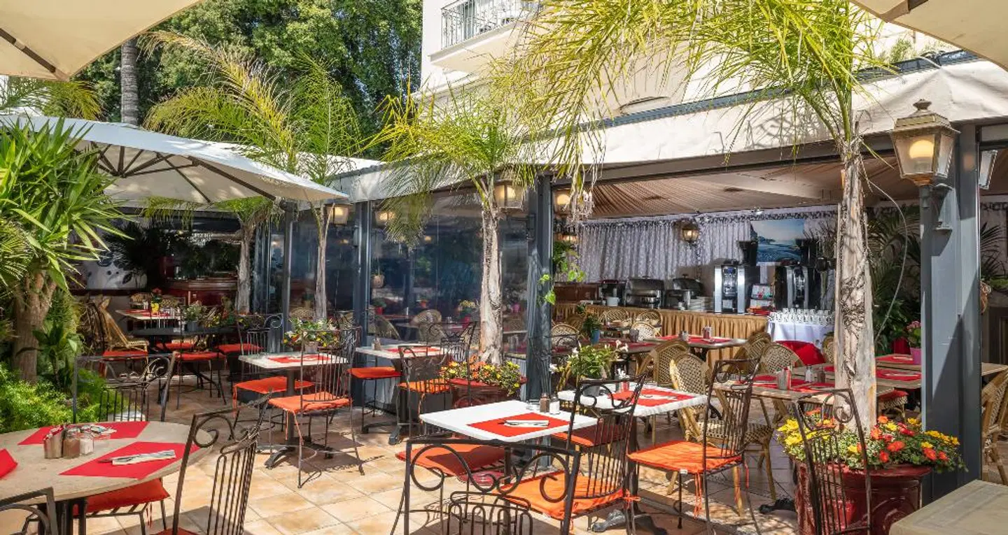 West End Terrasse
