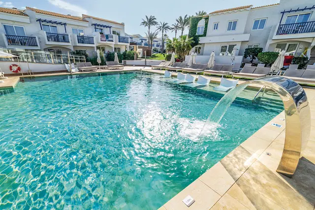 Parque Nereida Suites OUTDOOR_POOL