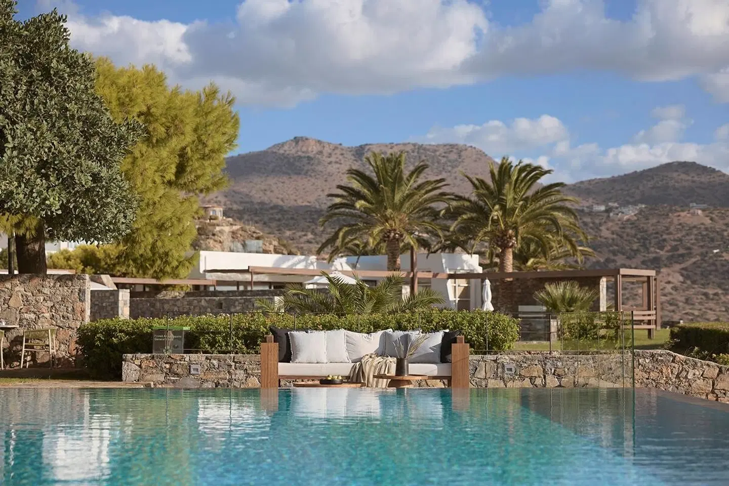 St. Nicolas Bay Resort Hotel & Villas OUTDOOR_POOL
