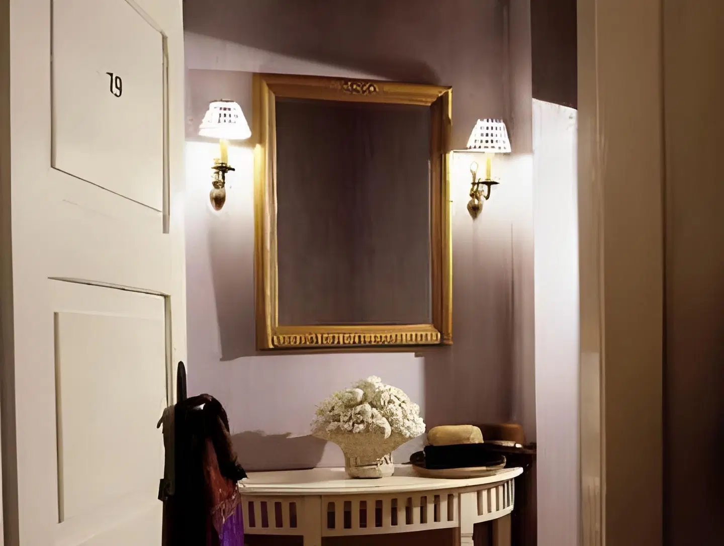 Theophano ROOM_EXAMPLE