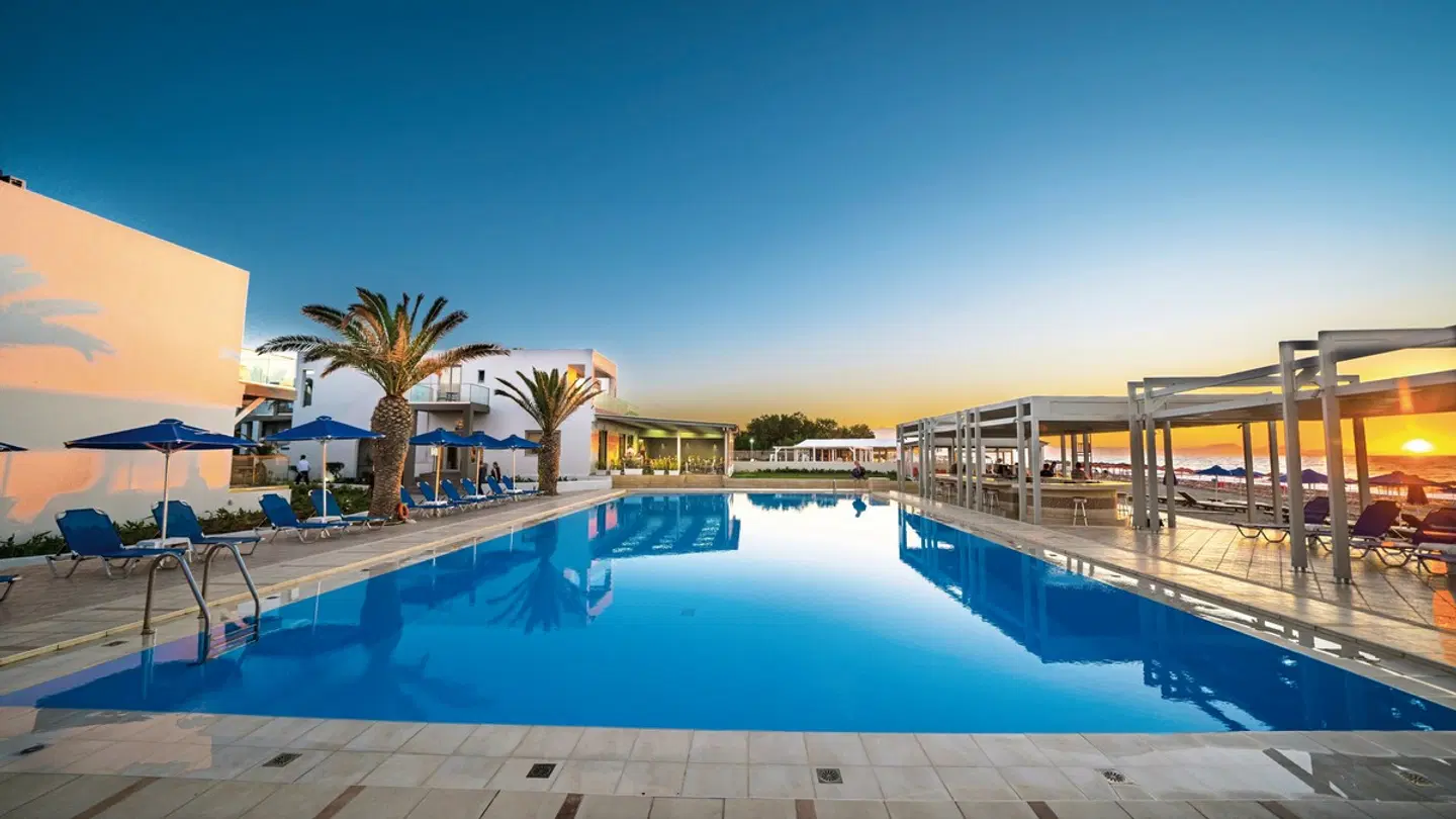 Adele Beach OUTDOOR_POOL